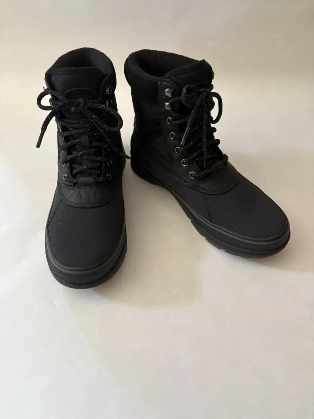 Sorel Men's Black All Weather Boots Size 9 New Without Box